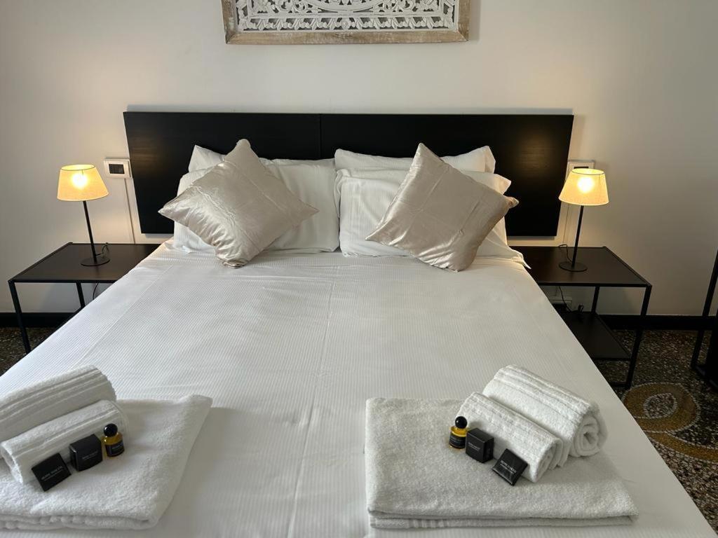 Brignole Rooms Gênes Extérieur photo
